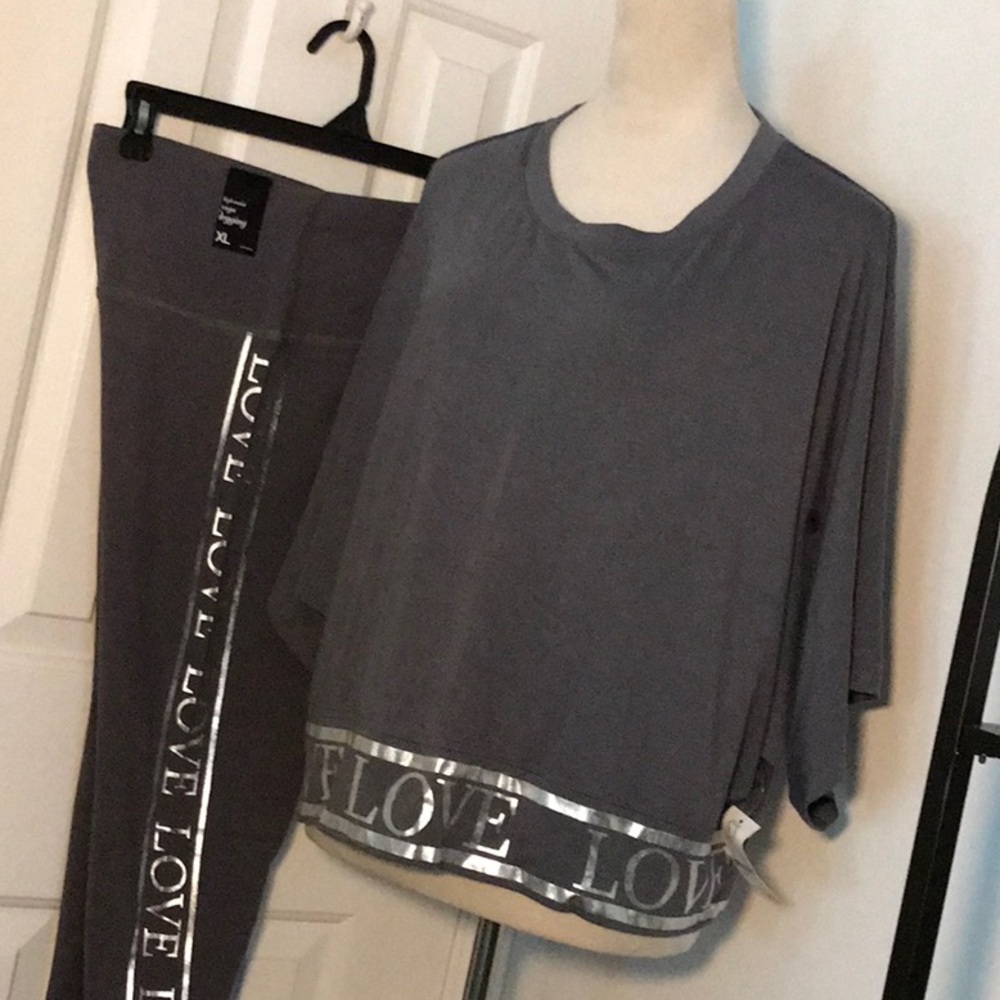 New York & Company Gray Leggings and Matching Shirt